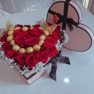 Jardin Jovial (36 fresh Roses)